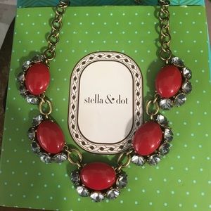 Stella & Dot MAE Necklace Red & Crystal